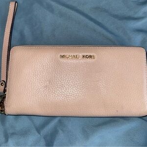 Michael Kors Blush Leather Wristlet